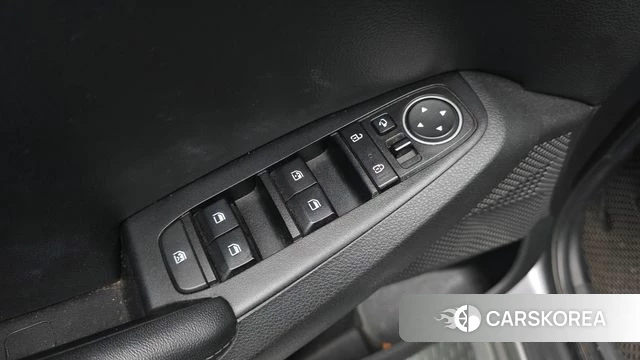Kia Seltos 2020 Серебристо-серый из Кореи, фото 2