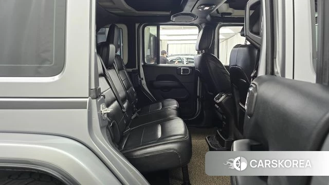 Jeep Wrangler (JL) 2018 Серебряный из Кореи, фото 2