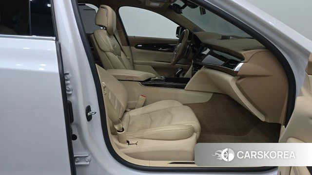 Cadillac CT6 2019 Белый из Кореи, фото 2
