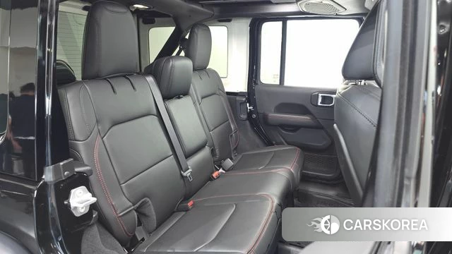Jeep Wrangler (JL) 2024 Черный из Кореи, фото 2