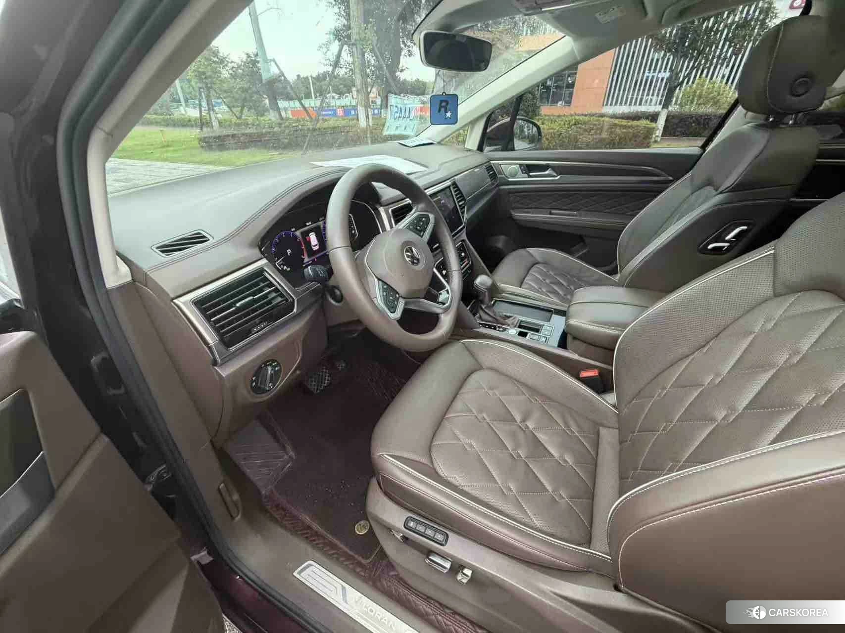Volkswagen Viloran 2020 Коричневый из Китая, фото 2