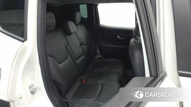 Jeep Renegade 2022 Белый из Кореи, фото 2