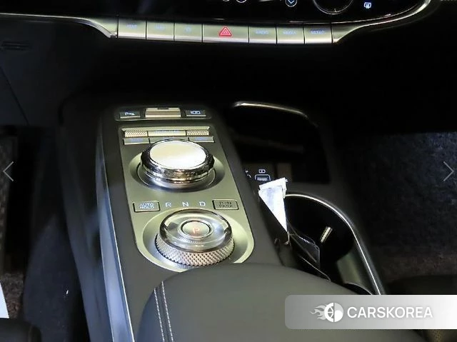 Genesis GV70 2022 Белый из Кореи, фото 2