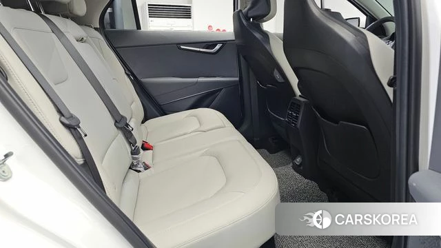 Kia Di Ol Nu Niro 2025 Белый из Кореи, фото 2
