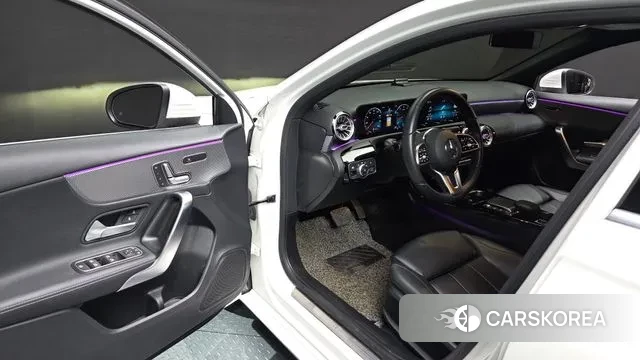 Mercedes-Benz A-Class W177 2021 Белый из Кореи, фото 2