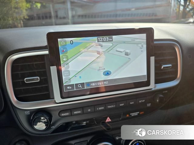 Hyundai Venue 2024 Белый из Кореи, фото 2