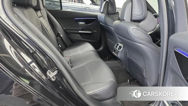 Mercedes-Benz C-Class W206 2024 Черный из Кореи, фото 2