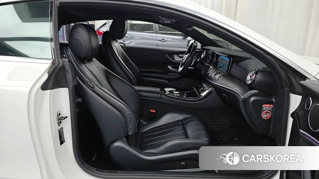Mercedes-Benz E-Class W213 2019 Белый из Кореи, фото 2