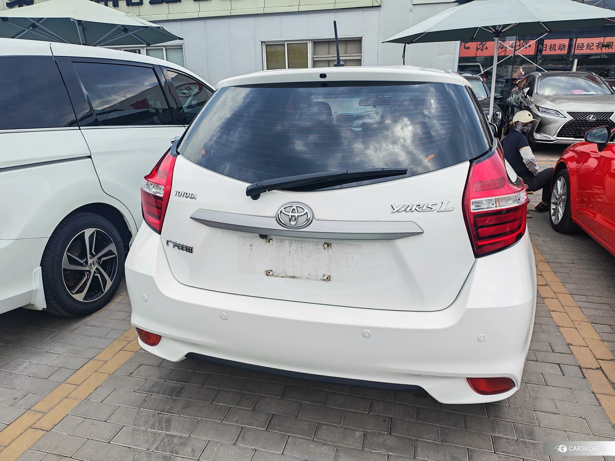 Toyota Yaris L 2021 Белый из Китая, фото 2