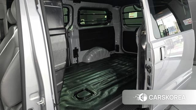 Hyundai The New Grand Starex 2021 Серебряный из Кореи, фото 2