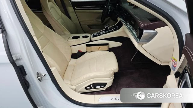 Porsche Panamera (971) 2018 Белый из Кореи, фото 2