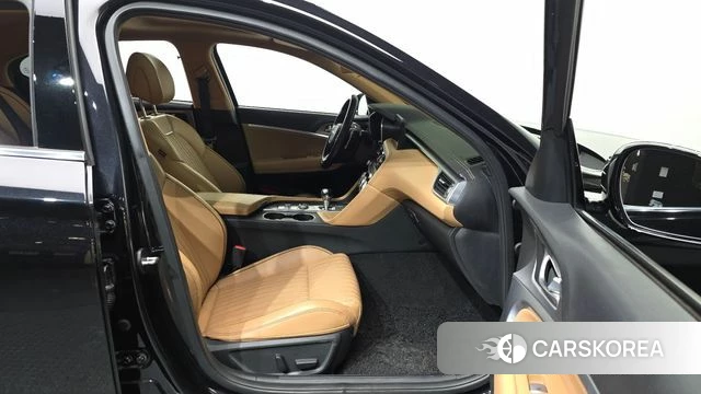 Genesis The New G70 2021 Черный из Кореи, фото 2