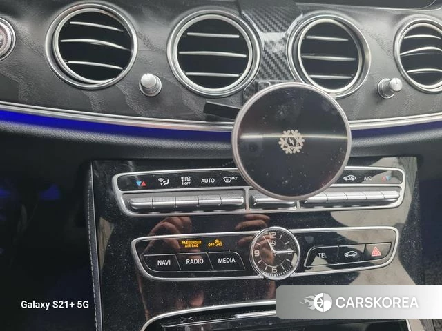 Mercedes-Benz E-Class W213 2020 Белый из Кореи, фото 2