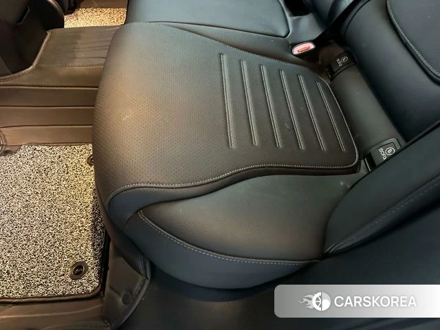 Mercedes-Benz C-class 2024 Белый из Китая, фото 2