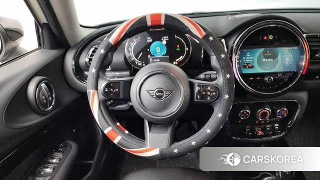 Mini Cooper Clubman 2021 Жемчужный цвет из Кореи, фото 3