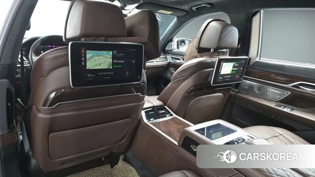 BMW 7 Series (G11) 2019 Белый из Кореи, фото 2