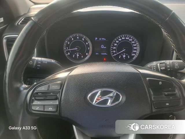 Hyundai Venue 2019 Белый из Кореи, фото 2