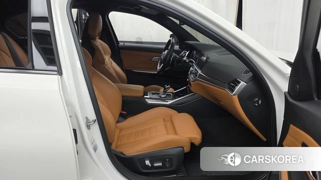 BMW 3 Series (G20) 2022 Белый из Кореи, фото 2