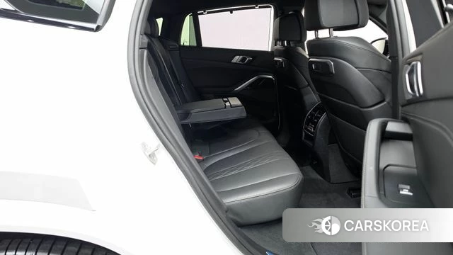 BMW X6 (G06) 2024 Белый из Кореи, фото 2