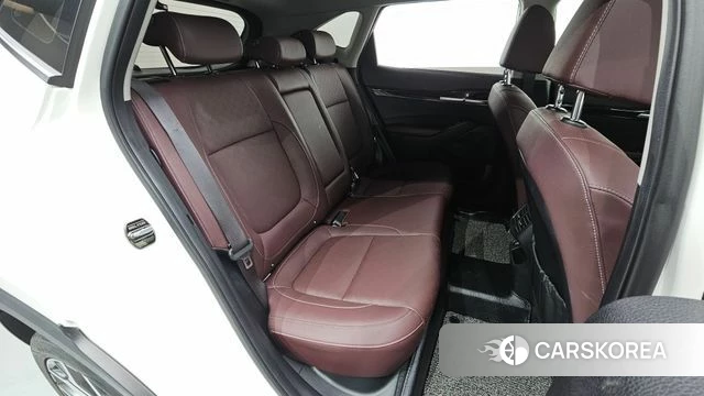 Kia Seltos 2021 Белый из Кореи, фото 2