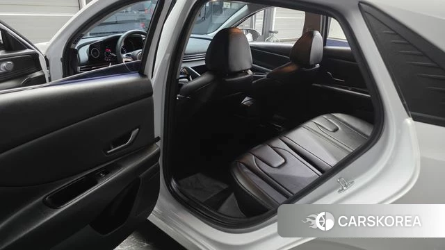 Hyundai Avante (CN7) 2023 Белый из Кореи, фото 2