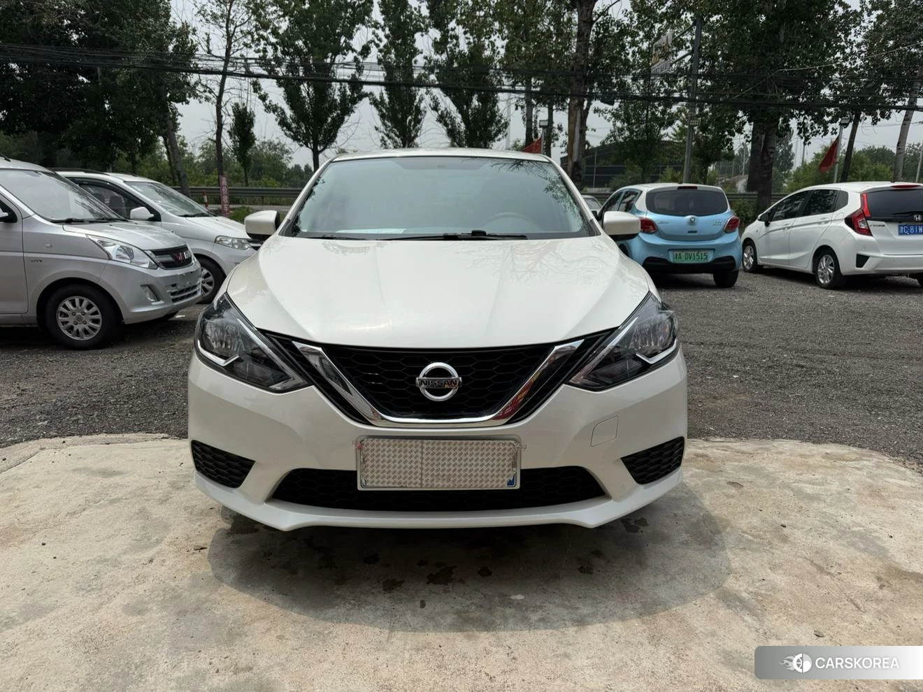 Nissan Sylphy 2024 Белый из Китая, фото 2