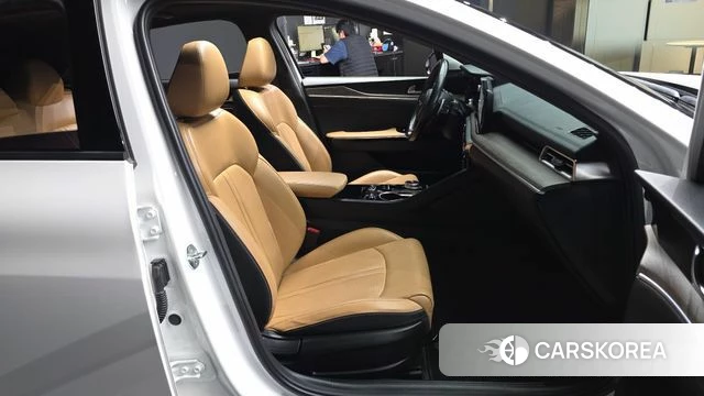 Kia K5 3rd generation 2022 Белый из Кореи, фото 2