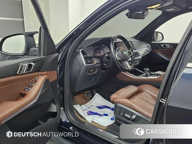 BMW X5 (G05) 2022 Черный из Кореи, фото 2
