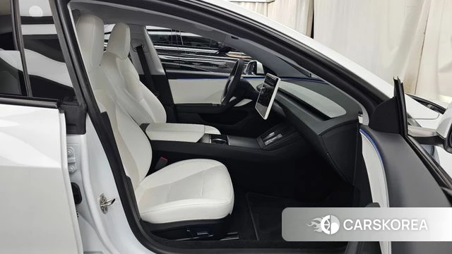 Tesla Model 3 2024 Белый из Кореи, фото 2