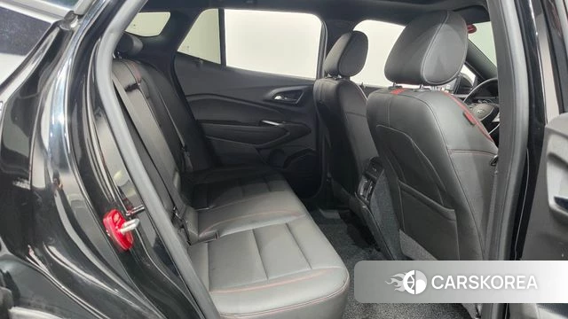 Chevrolet (GM Daewoo) Trax Crossover 2024 Черный из Кореи, фото 2