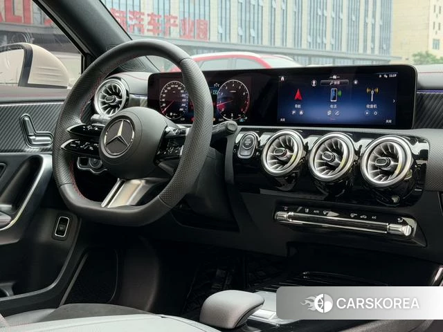 Mercedes-Benz A-Class 2024 Белый из Китая, фото 2