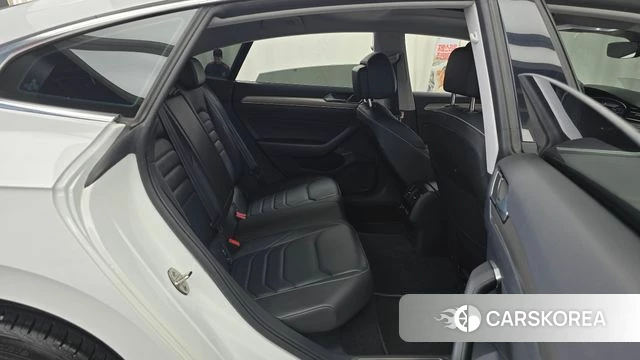 Volkswagen Arteon 2019 Белый из Кореи, фото 2
