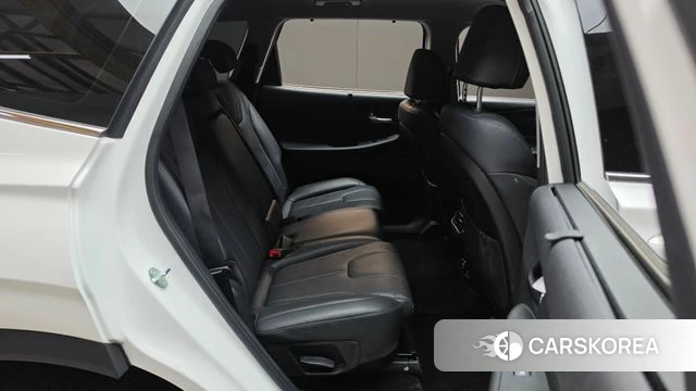 Hyundai The New Santa Fe 2023 Белый из Кореи, фото 2