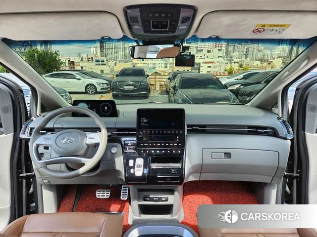 Hyundai Staria 2021 Черный из Кореи, фото 2