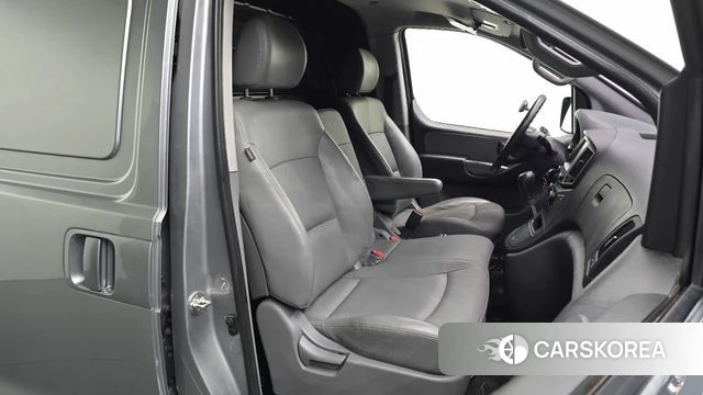 Hyundai The New Grand Starex 2018 Серебряный из Кореи, фото 2