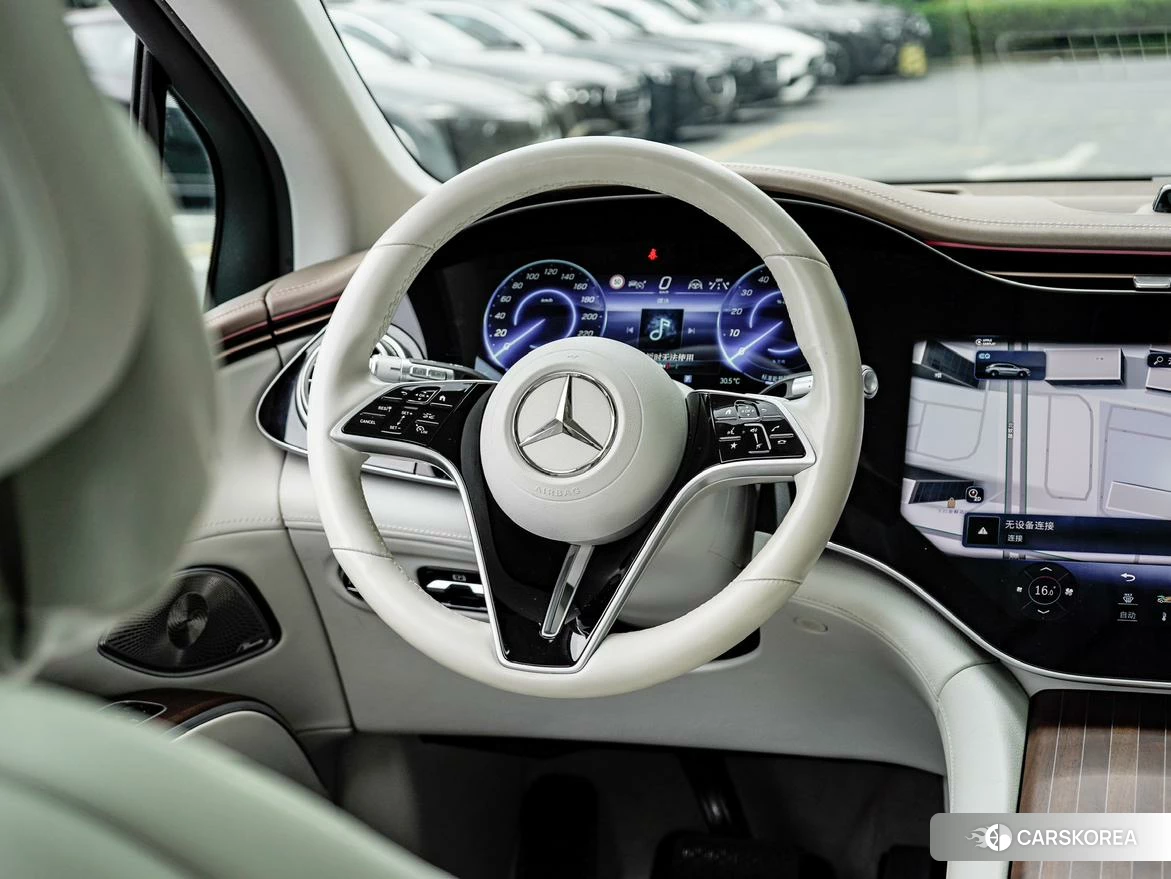 Mercedes-Benz EQS 2023 Серебристо-серый из Китая, фото 2