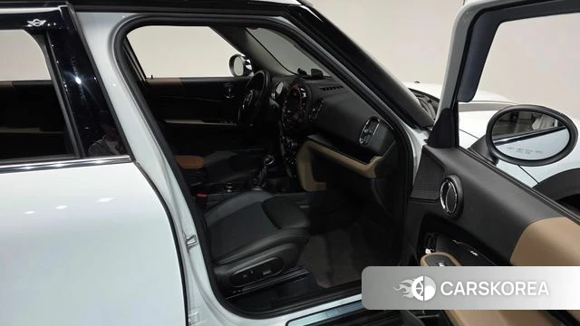 Mini Cooper Countryman 2019 Белый из Кореи, фото 2