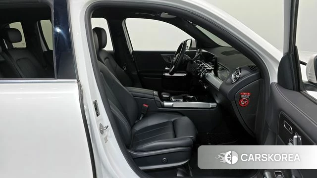 Mercedes-Benz GLB-Class X247 2020 Белый из Кореи, фото 2