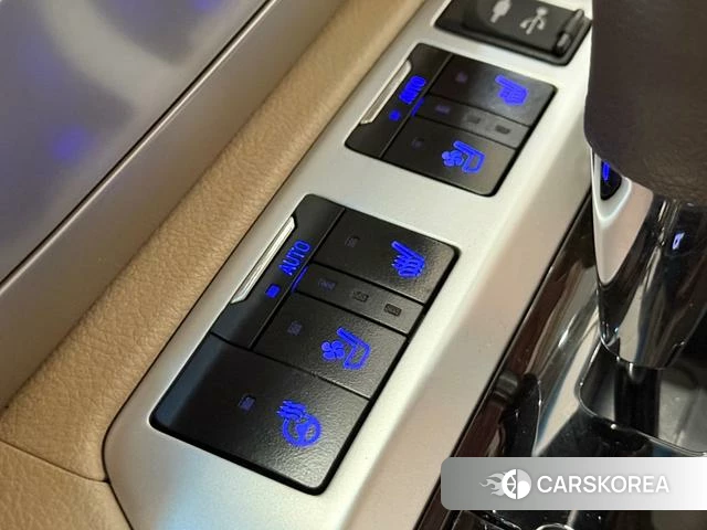 Toyota Land Cruiser 2020 Черный из Китая, фото 2
