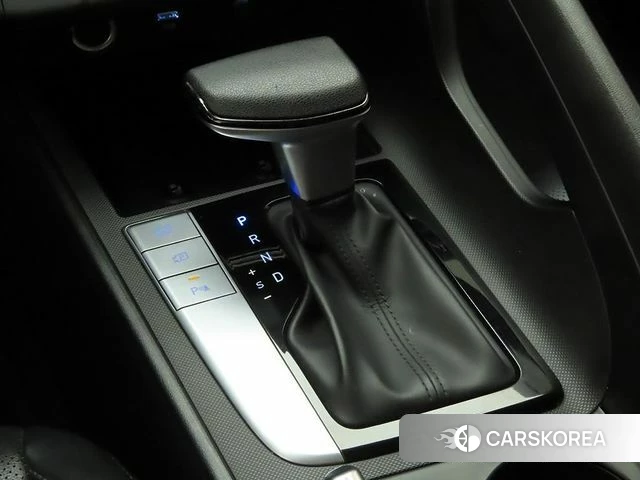 Hyundai The New Avante (CN7) 2023 Белый из Кореи, фото 2