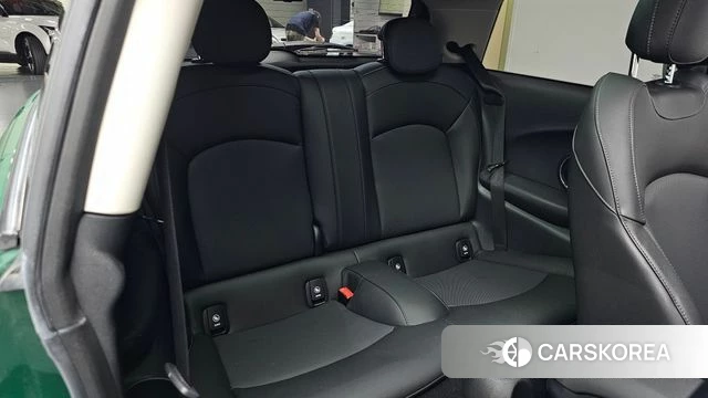 Mini Cooper 2021 Зеленый из Кореи, фото 2