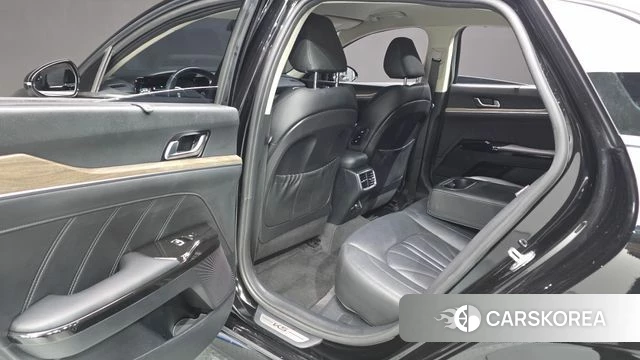 Kia K5 3rd generation 2023 Черный из Кореи, фото 2