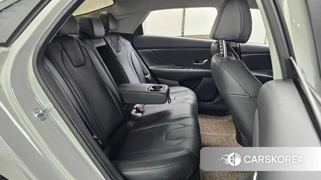 Hyundai Avante (CN7) 2020 Серебристо-серый из Кореи, фото 2