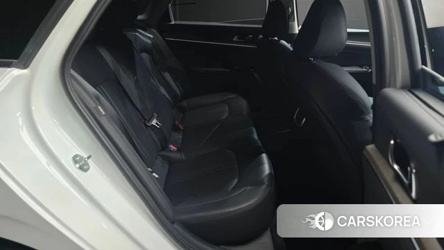 Kia K5 3rd generation 2023 Белый из Кореи, фото 2