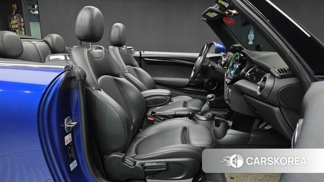 Mini Cooper Convertible 2019 Синий из Кореи, фото 2