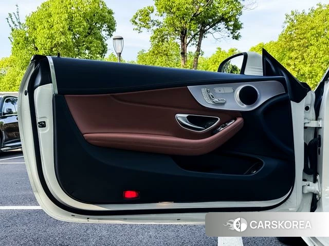 Mercedes-Benz C-class 2021 Белый из Китая, фото 2