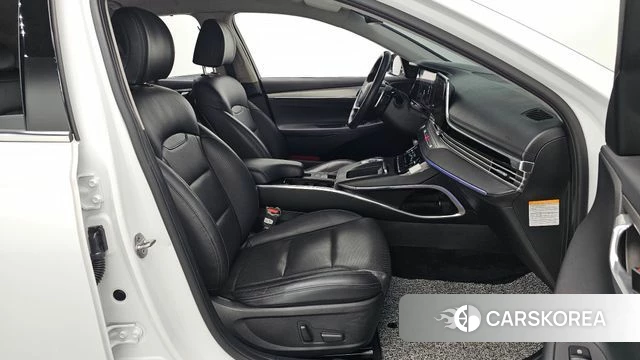 Hyundai The New Grandeur IG Hybrid 2022 Белый из Кореи, фото 2
