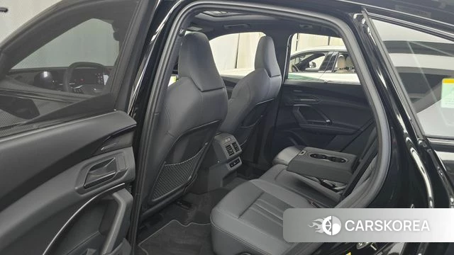 Audi Q5 (80A) 2025 Черный из Кореи, фото 2