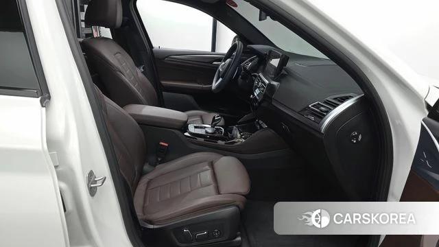 BMW X4 (G02) 2025 Белый из Кореи, фото 2