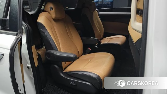 Kia Carnival 4th generation 2022 Белый из Кореи, фото 2